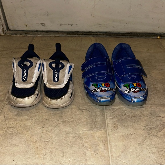 Nike and tayo bus sneakers - Picture 3 of 8